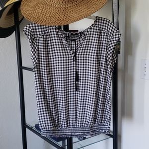 Checkered top